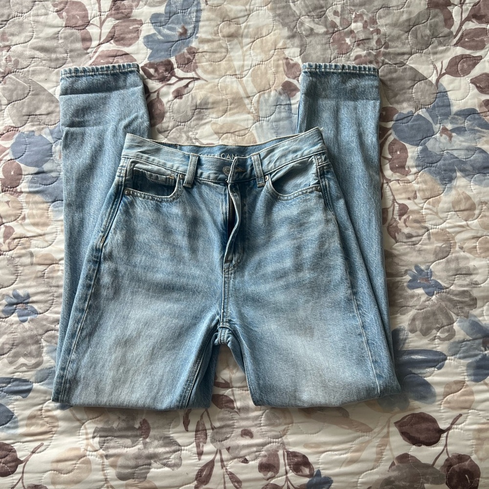 American Eagle High Rise Ripped Mom Jeans